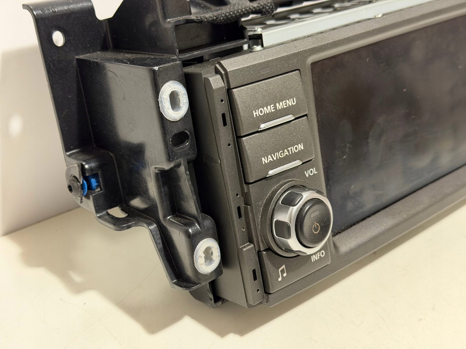 Panel radio radioodtwarzacz stacja multimedialna Land Rover L322 BH4210E887RF - zdjęcie 2
