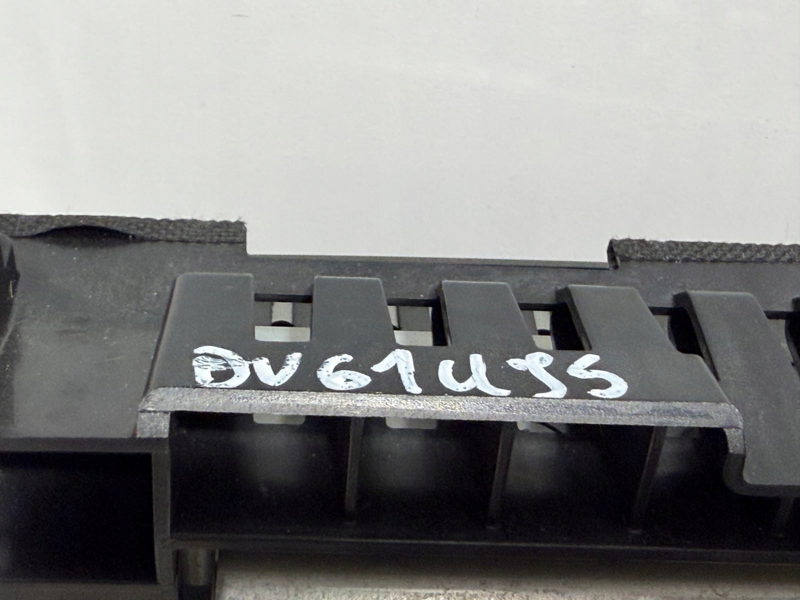 Panel radio radioodtwarzacz stacja multimedialna Land Rover L322 BH4210E887RF - zdjęcie 5