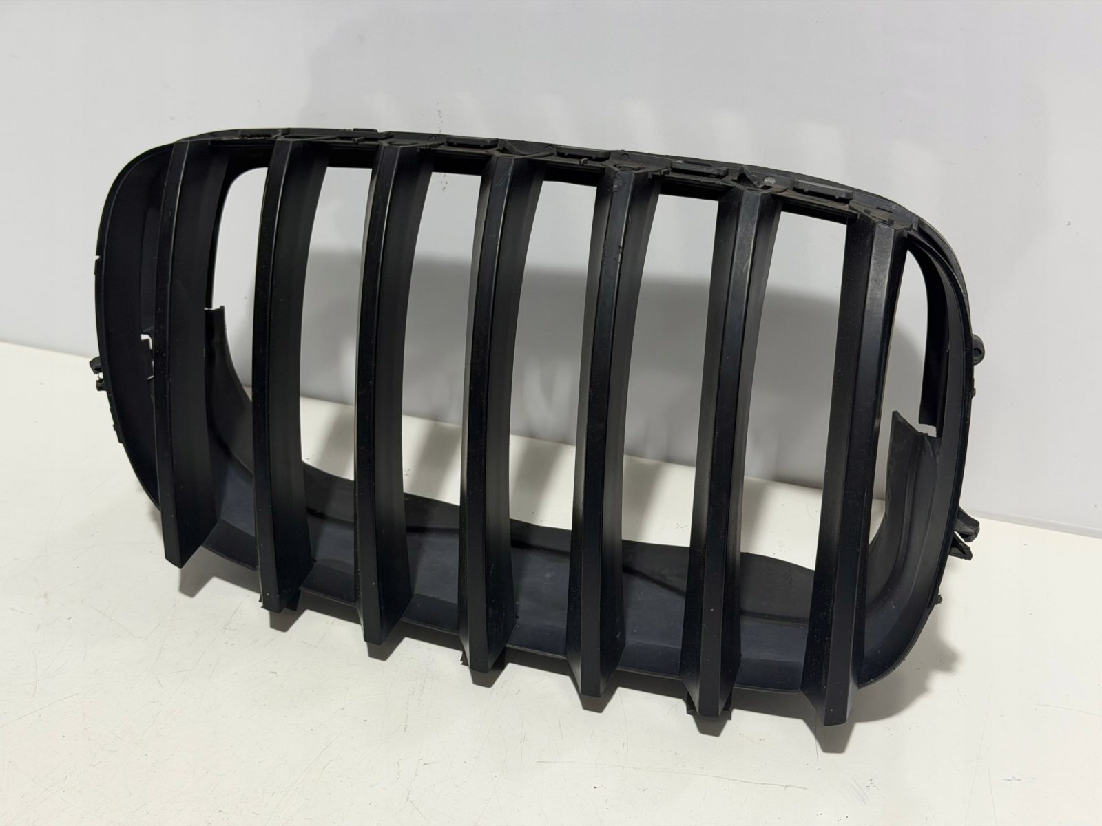 GRILL atrapa NERKA kratka prawa przód BMW X5 X6 E70 E71