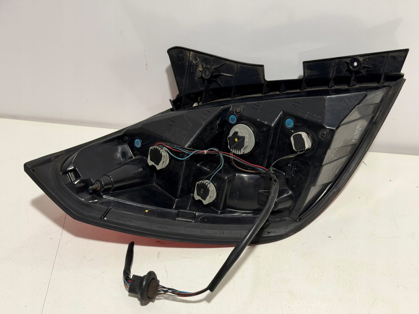 Lampa tylna prawa Opel Antara Lift 2012 20963675 - zdjęcie 3