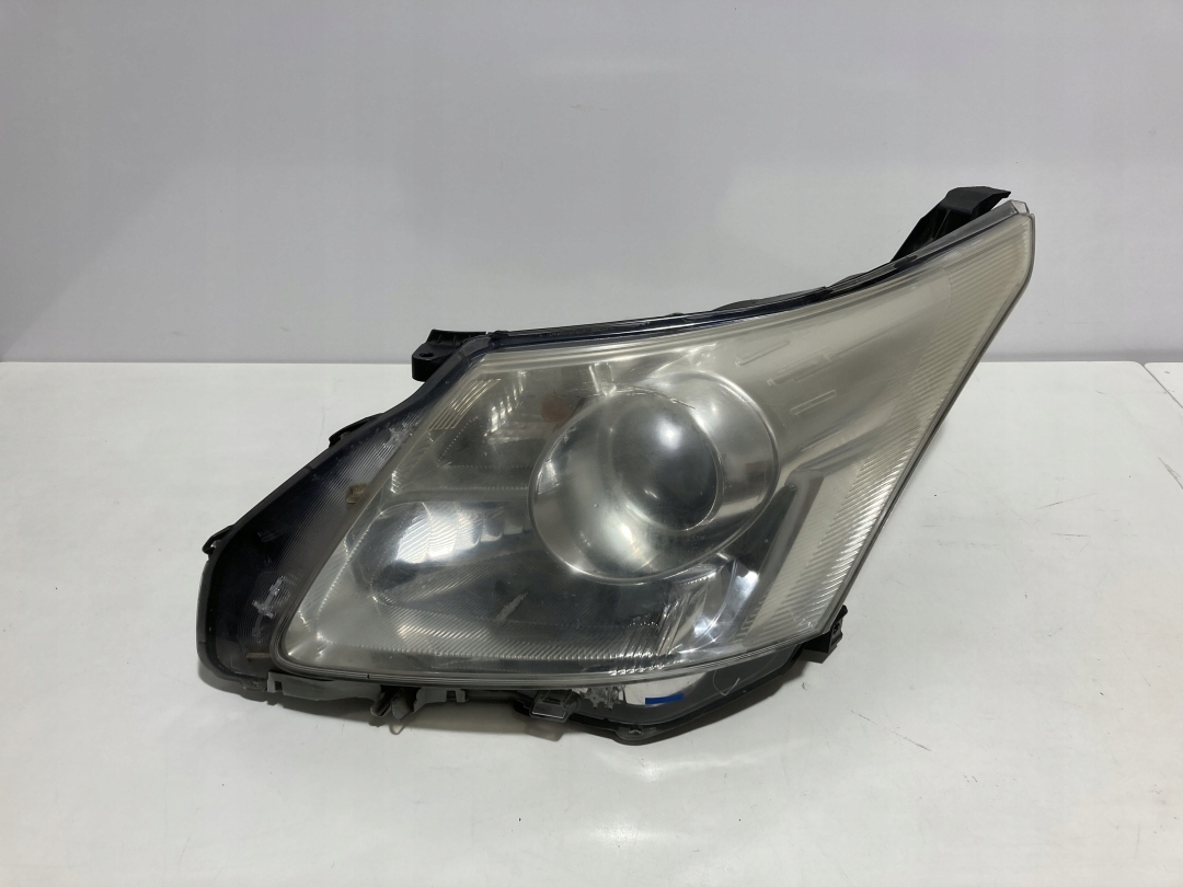 Toyota Avensis T25 lampa lewa przód RHD H279AL-DE HAL Koito używana - UK