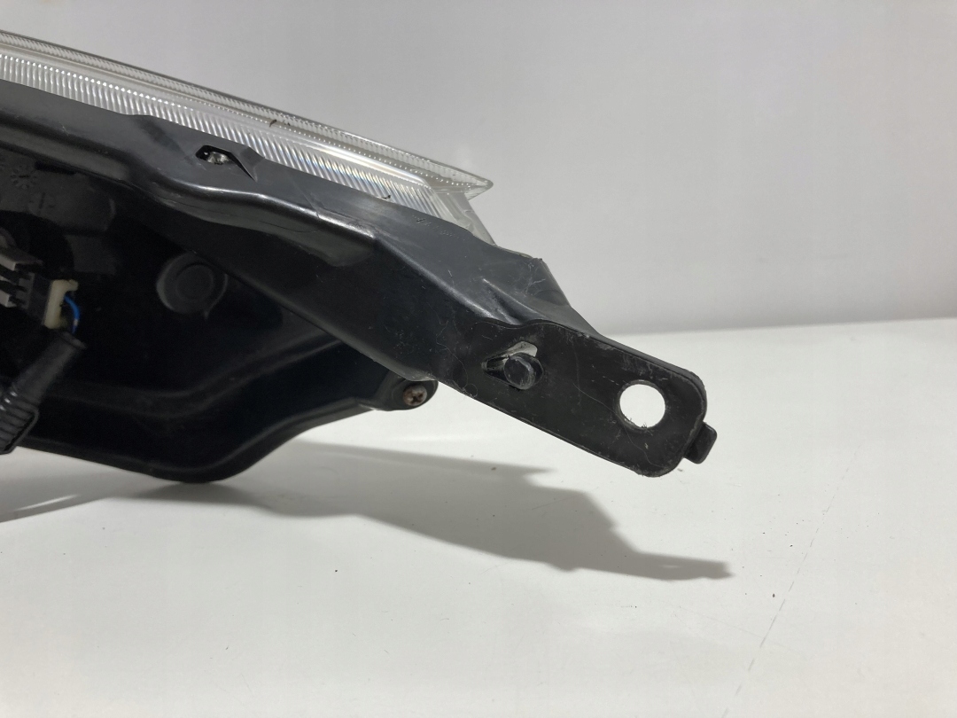 Lampa przednia prawa Nissan Juke FACM0120000UK - zdjęcie 7