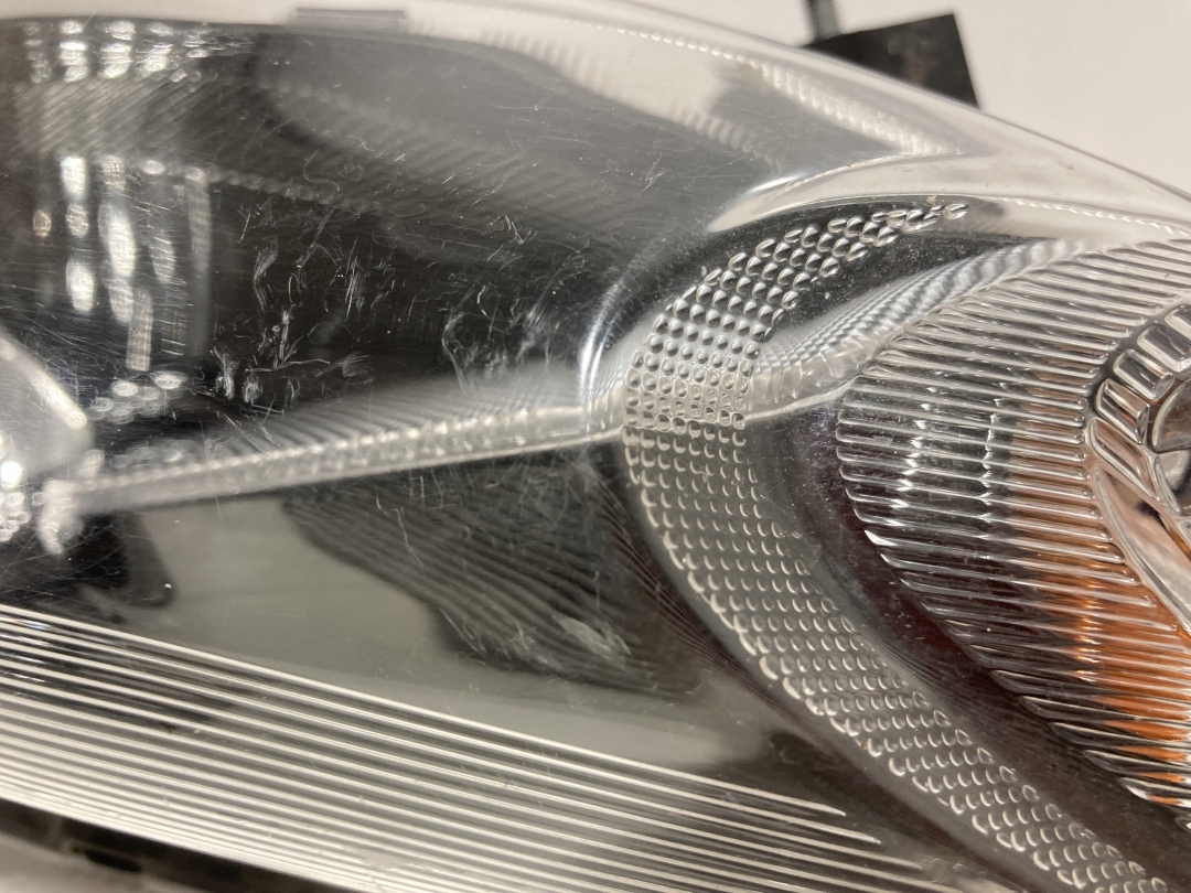 Lampa przednia prawa Nissan Juke FACM0120000UK - zdjęcie 10