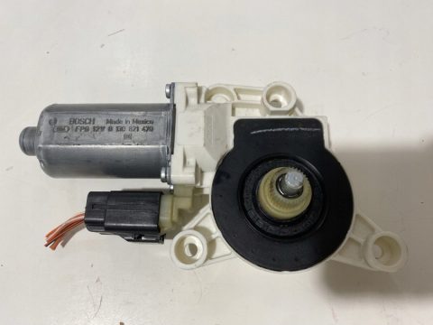 Chrysler Grand Voyager V 2011 Silnik regulatora szyby drzwi przednich