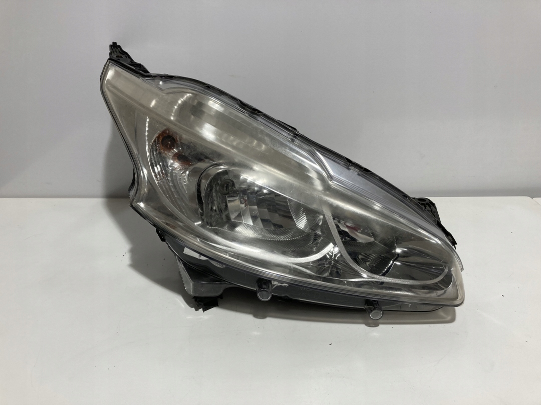 Lampa samochodowa prawa przednia PEUGEOT 9802221380 UK