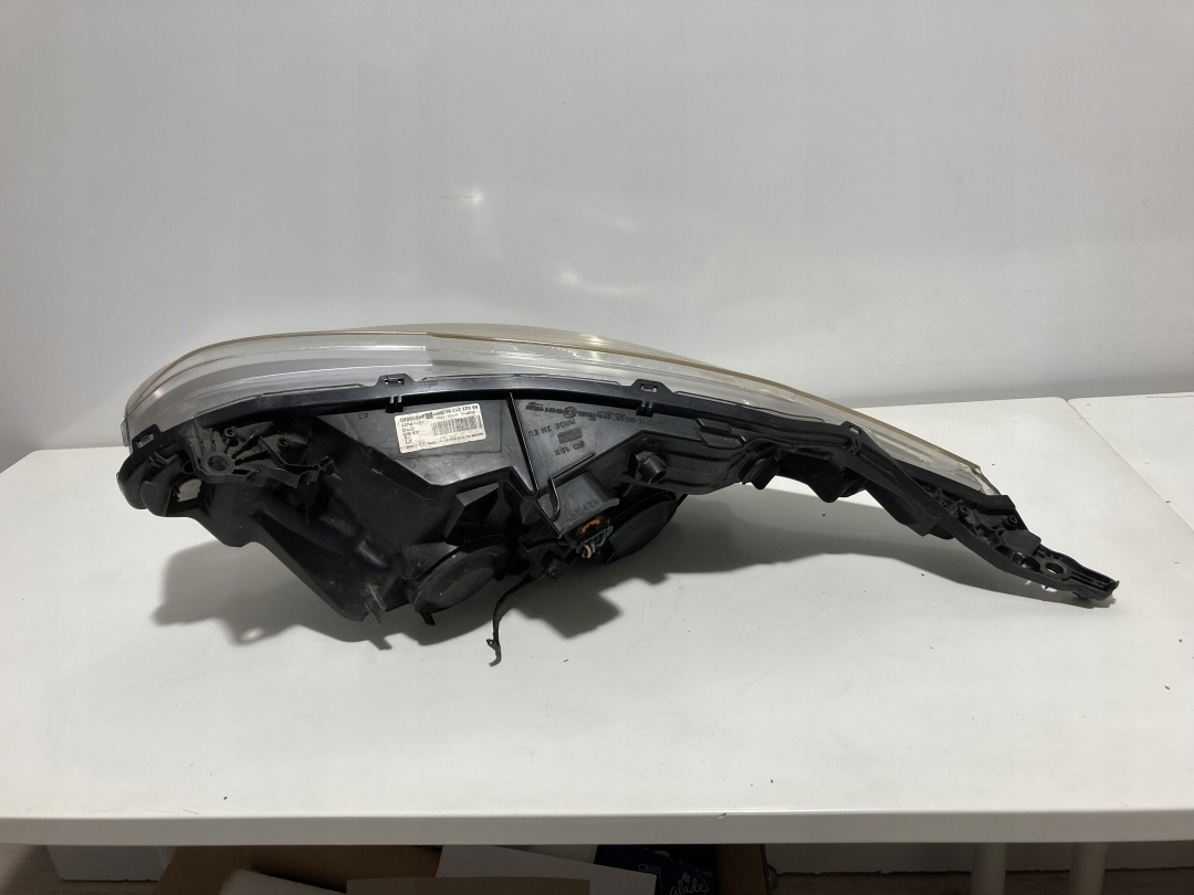 Lampa samochodowa prawa przednia PEUGEOT 9802221380 UK - zdjęcie 2