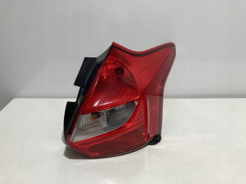 Lampa tylna prawa Ford Focus rok 2013