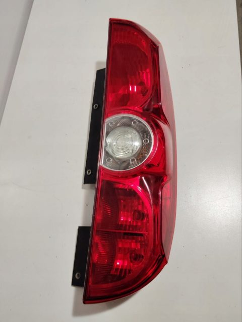 Lampa tylna prawa Fiat Fiorino III zewnętrzna