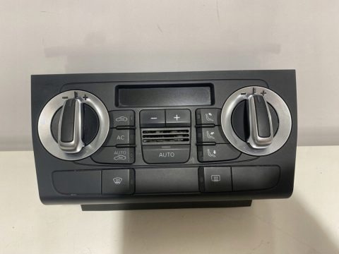 Audi A3 8P Lift panel sterowania nawiewu klimatyzacji 8P0820043BG