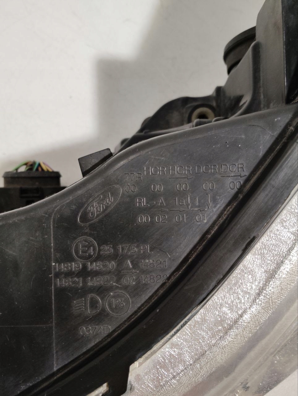 Lampa lewa Ford Focus MK3 11-14 Bi-Xenon, wersja statyczna bez (AFS) - zdjęcie 6