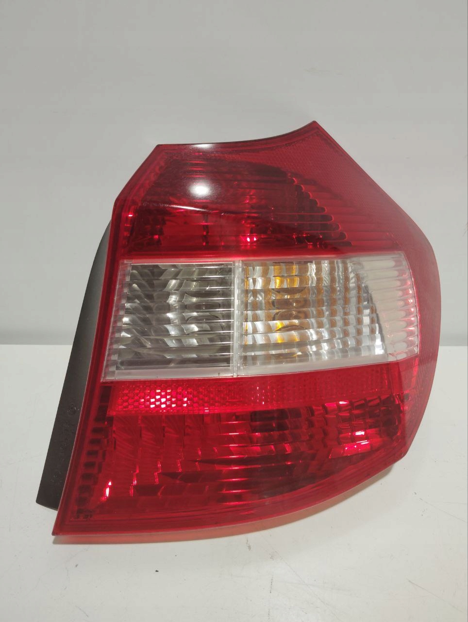Lampa tylna prawa BMW 1 E87 2007–2011 - zdjęcie 5