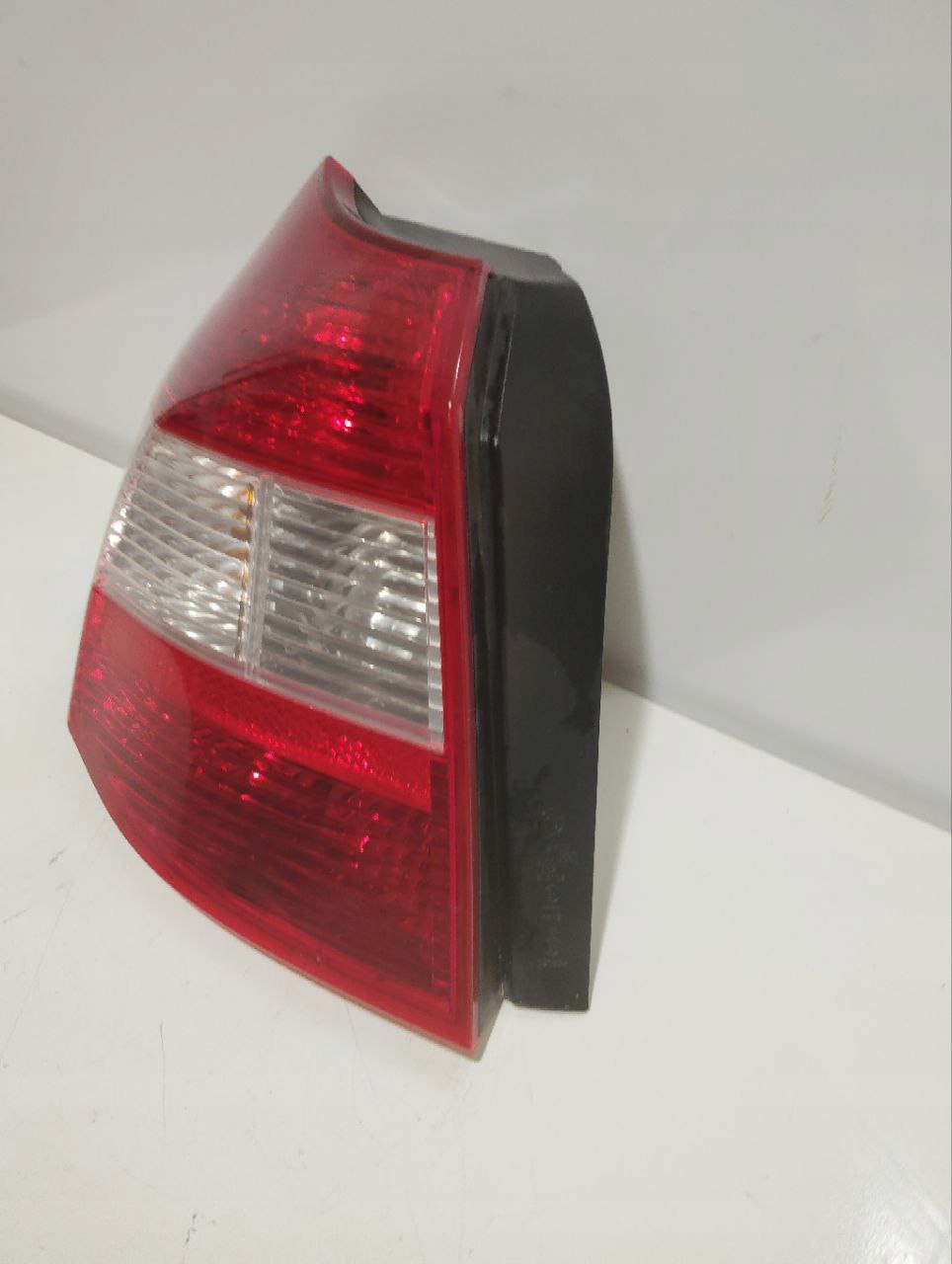 Lampa tylna lewa BMW 1 E87 2007–2011 zewnętrzna - zdjęcie 3