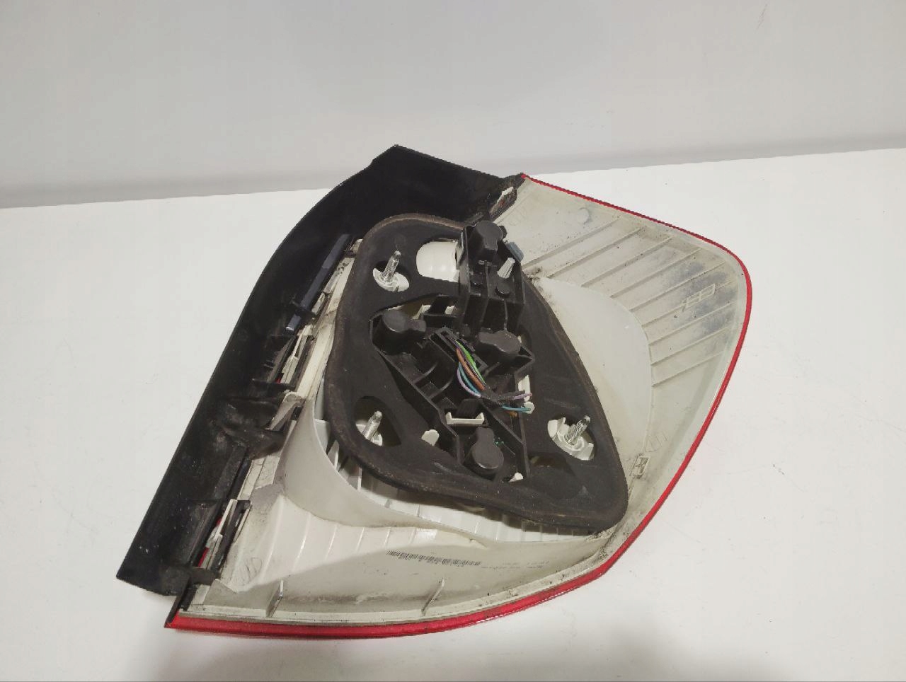 Lampa tylna lewa BMW 1 E87 2007–2011 zewnętrzna - zdjęcie 4